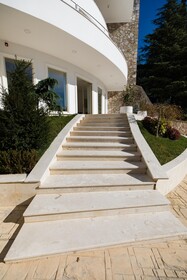 Château Linza Resort