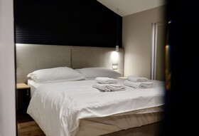 D-Rooms