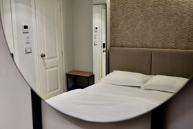 D-Rooms