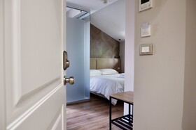 D-Rooms