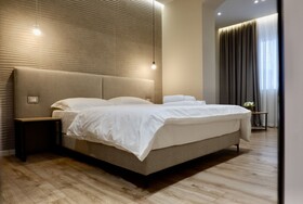 D-Rooms