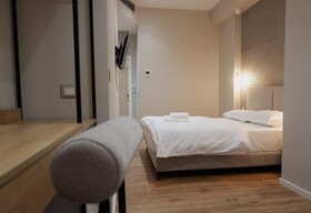 D-Rooms