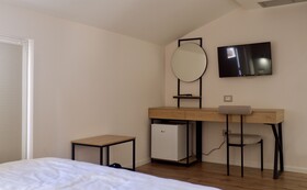 D-Rooms