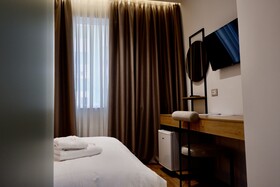 D-Rooms