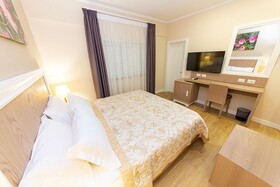 F&M Hotel 2