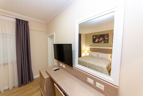 F&M Hotel 2