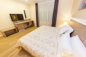F&M Hotel 2
