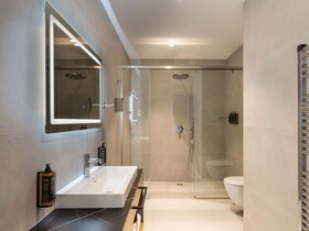 Mercure Tirana
