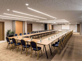 Mercure Tirana