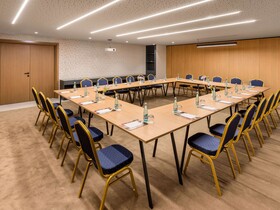 Mercure Tirana