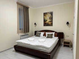 Hotel X