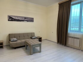 Hotel X