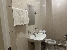 Hotel X