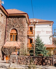 Hotel Mirhav