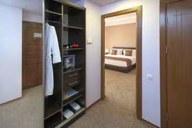 Ani Central Inn