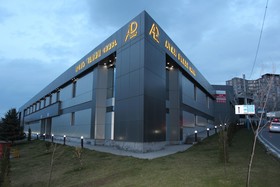 Avan Plaza