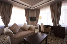 Central Hotel