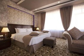 Central Hotel