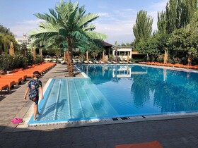 Cross Resort