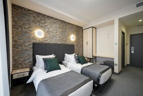 Dynasty Hotel