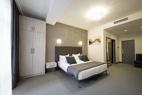 Dynasty Hotel