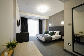 Dynasty Hotel