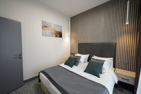Dynasty Hotel