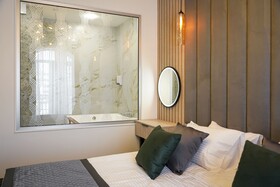 Dynasty Hotel