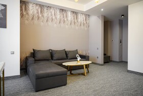 Dynasty Hotel