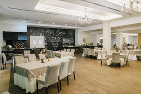 President Hotel by Hrazdan Hotel CJSC