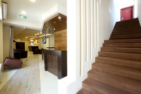 Minotel Barsam Suites