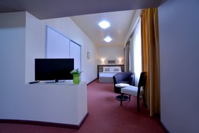 Minotel Barsam Suites