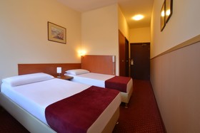 Minotel Barsam Suites