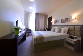 Minotel Barsam Suites