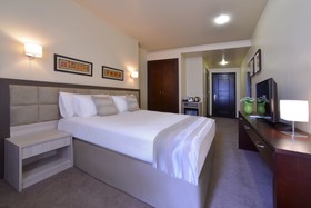 Minotel Barsam Suites