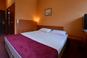 Minotel Barsam Suites