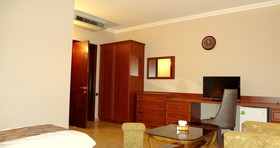 Park Avenue Hotel