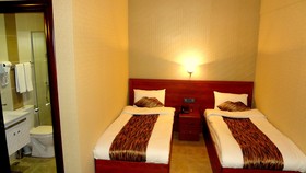 Park Avenue Hotel