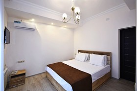 Patriott Hotel