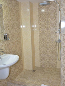 Royal Plaza Hotel