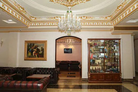 Royal Plaza Hotel
