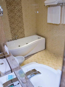 Royal Plaza Hotel