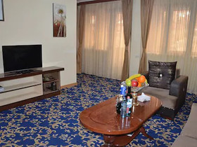 Royal Plaza Hotel