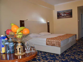 Royal Plaza Hotel