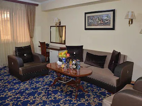 Royal Plaza Hotel