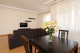 Sweet Home Apartments