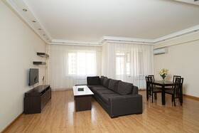 Sweet Home Apartments