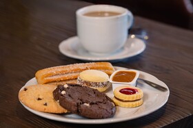 Shoshana Apart Boutique