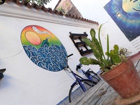 Ananta Hostel & Bar