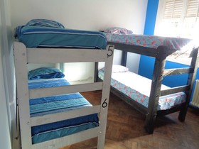 Ananta Hostel & Bar